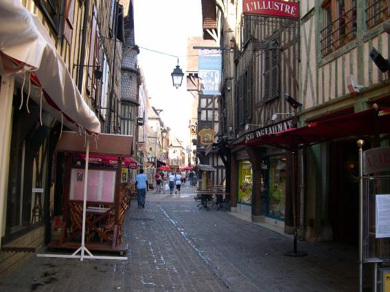  Rue piétonne